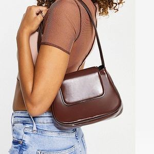 NWT ASOS Design Curved Shoulder Bag With Flap in Brown 🤎